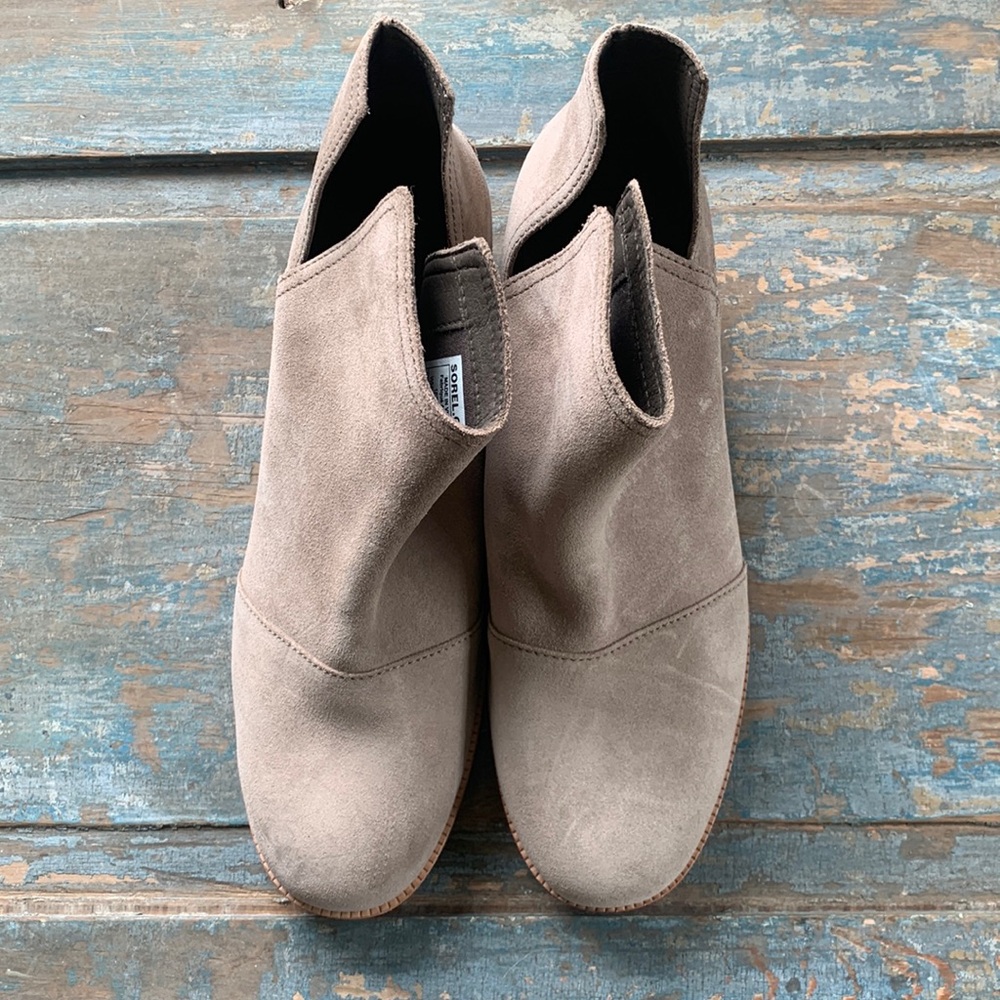 Sorel Tan Suede Cate Booties - waterproof Size 8.5